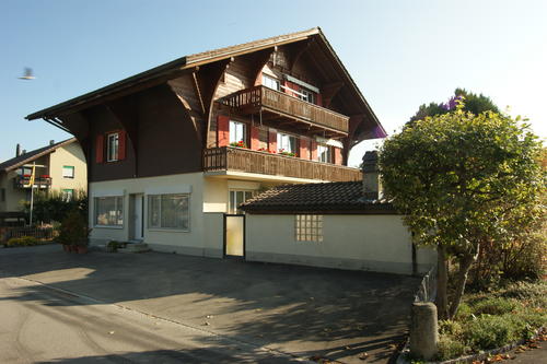 Haus-mit-LW-Waermepumpe-LG.jpg